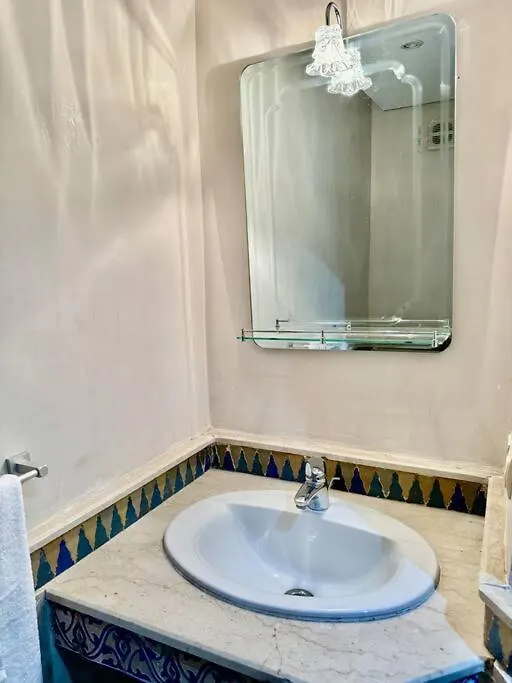 Beautiful Hivernage Apartment With Pool & Balcony, Near Attractions Marrakesz